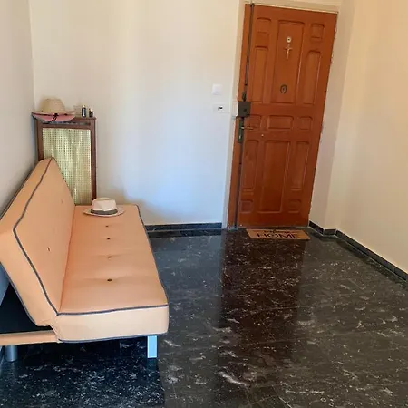 Near Center Lägenhet Corinth